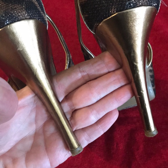 🌟GUESS Peep toe Animal Print Pumps GUC! Size 8.5 - Picture 4 of 8